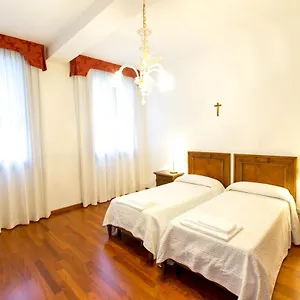 centro-cardinal-urbani.hotelinveneto.com/